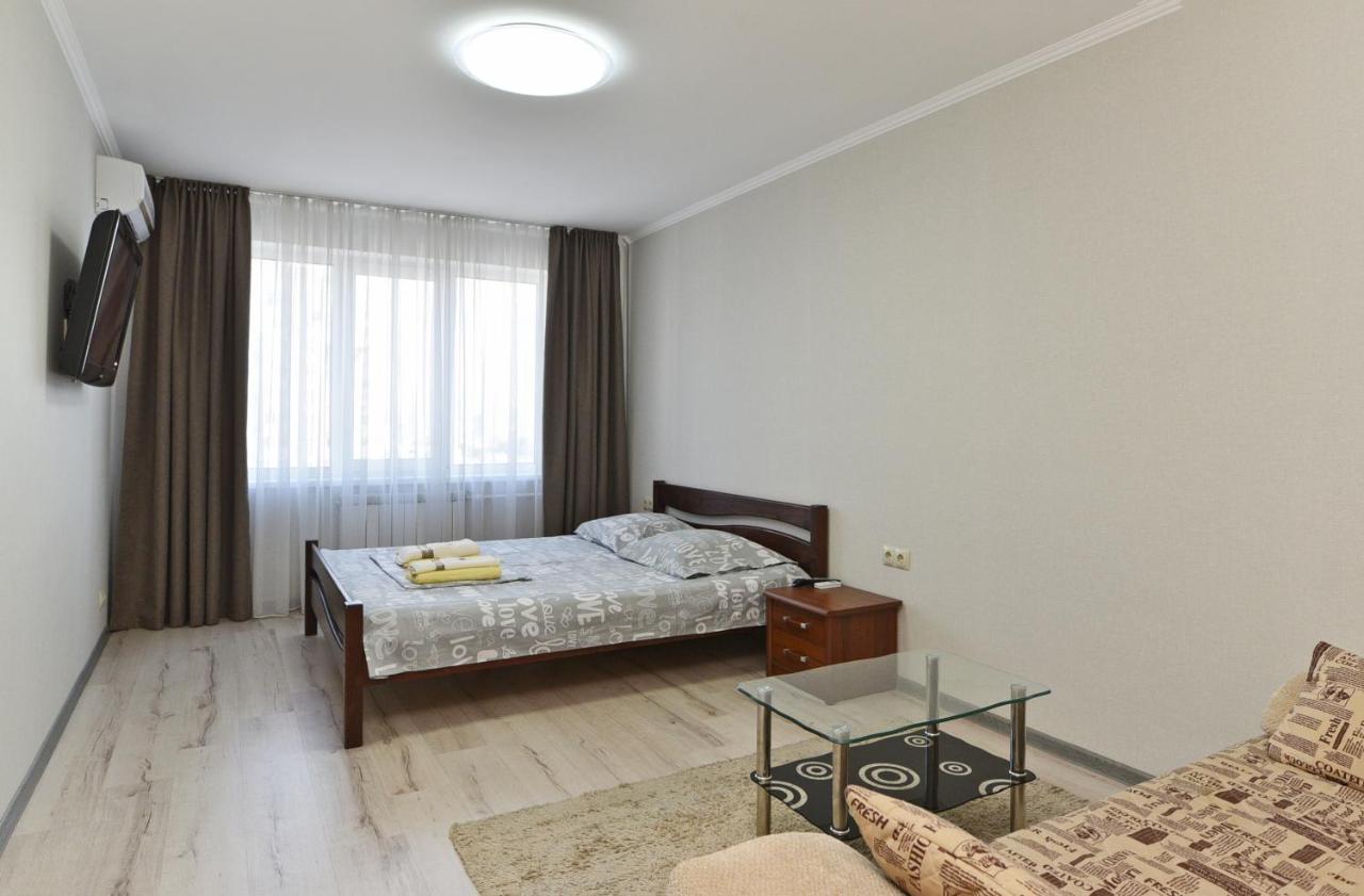 Apartament On Vasylia Lypkivskoho 24 キエフ エクステリア 写真